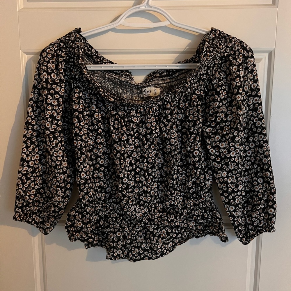Hollister blouse
